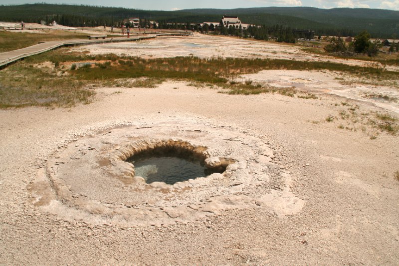 Trip (106).JPG - Beach Spring at Yellowstone National Park geyser basin